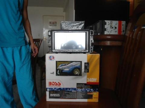 SE VENDE REPRODUCTOR DE PANTALLA MARCA BOSS