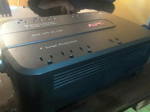 Vendo Regulador de Voltaje Marca Apc