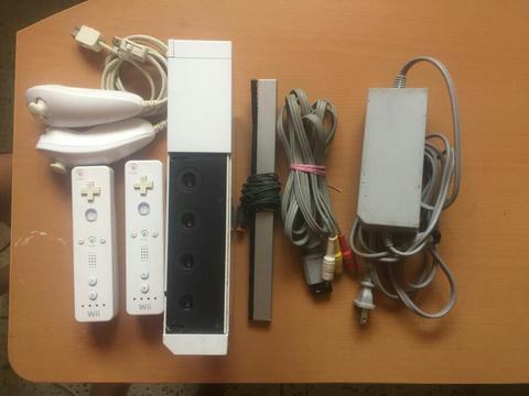 Wii Chipeado con 2 Controles