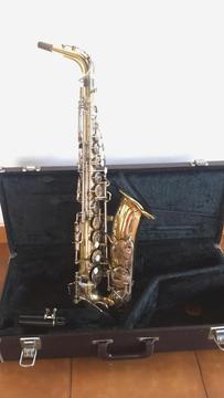 Saxofón Alto Yamaha YAS23