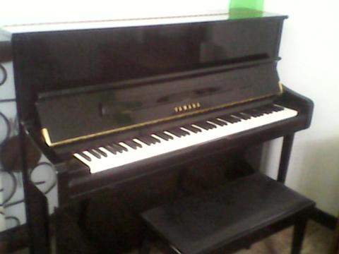 Se Vende Piano Vertical Yamaha U1 Jpe