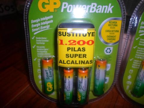 super cargador de pilas recargables con 4 pilas