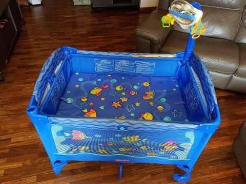 VENDO CORRAL USADO FISCHERPRICE DE PECES