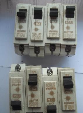 Breaker 20 Amp. Superficial/empotrar Lumistar