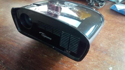 REMATO MINIPROYECTOR OPTOMA play time HD