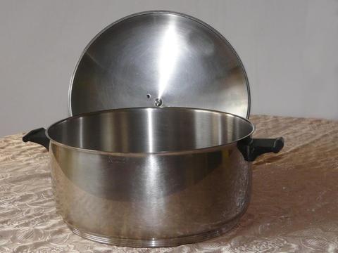 Olla Mondonguera marca RENAWARE de Acero Inoxidable, 12 litros