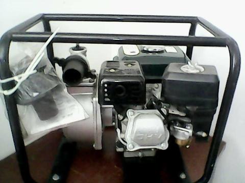 VENDO MOTOBOMBA NUEVA DE PAQUETE OAKLAND EEUU,4 TIEMPOS, AUTOCEBANTE, 6.5 HP , 2X2