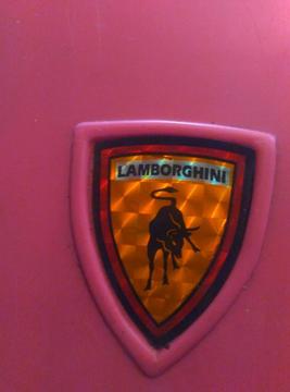 Carro de Bateria Marca Lamborghini