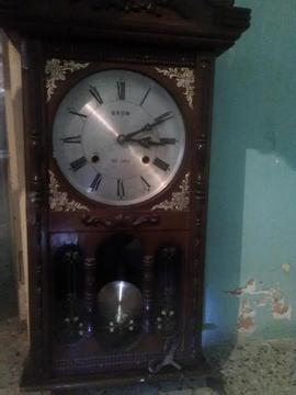 Reloj De Pendulo Antiguo Grom