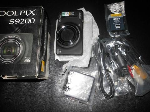 Camara Digital Nikon S9200 Zoom 18x