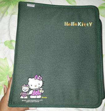 Carpeta de Hello Kitty
