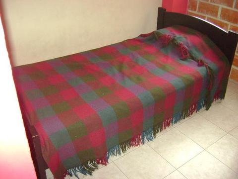 Cama Individual en Madera