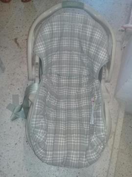 Porta Bebe Graco Y Coche Paraguas