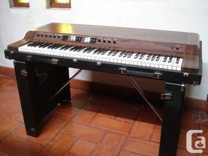 Piano electrónico Yamaha CP30