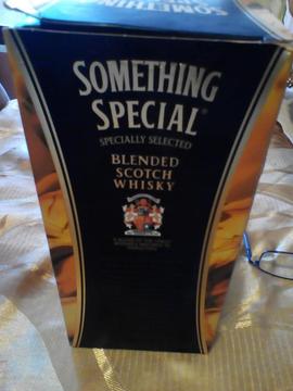 Botella de Whisky Something Special 1793