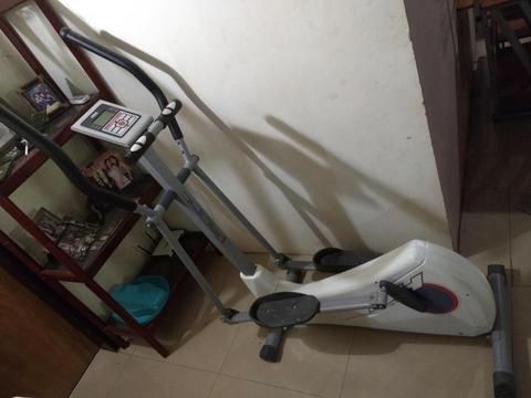 bicicleta eliptica electrica Bh fitness