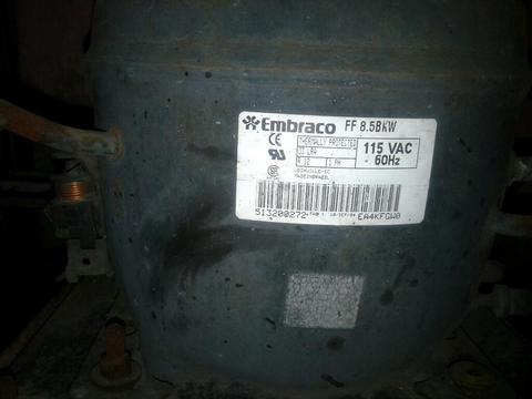 Motor de Nevera Enfriador Semi Sellado