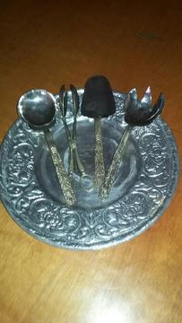 Set Cubiertos de Servir Y Plato