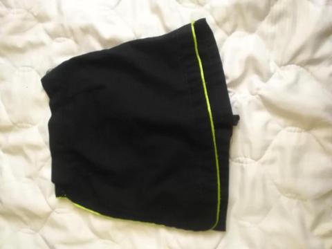 falad short talla 3 y mono de deporte talla 2