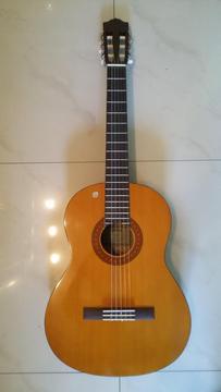 Guitarra Acústica YAMAHA C40