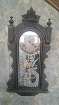 Reloj Antiguo de Cuerda
