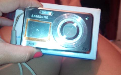 vendo camara digital como nueva, la vendo por no usar