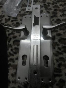 Cerradura para Puertas Nueva