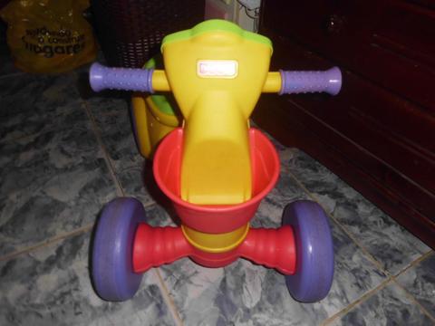 Triciclo Fisher Price