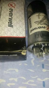 Capacitador Everwell P/N 355X370