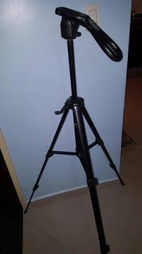 Trípode Profesional para cámaras fotográficas y filmadoras