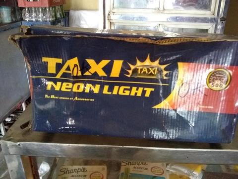 Aviso TAXI de Neon