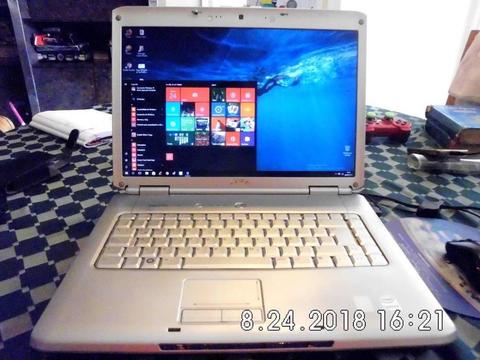 Vendo Laptop de 15 Pulgadas Dell. Sistema Operativo Windows 10. Muy Conservada!