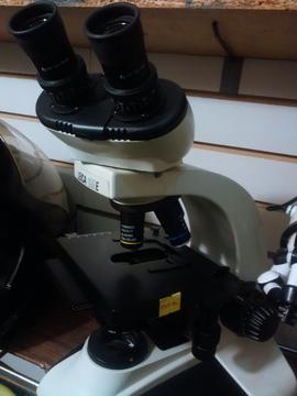 Vendo Microscopio Profecional Leyca
