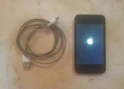 iPod Touch 4generacion 8gb Tactil Malo