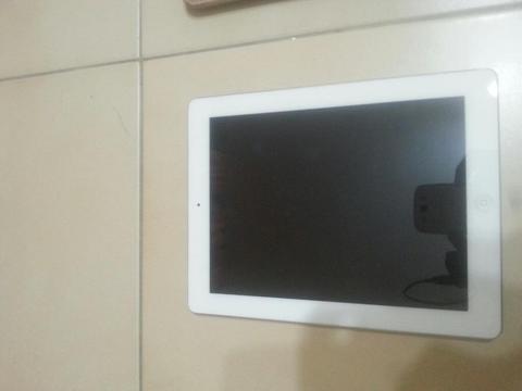 iPad 2 de 32gb Como Nueva con Estuche