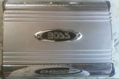 Planta Boss 1600w 4 Canale