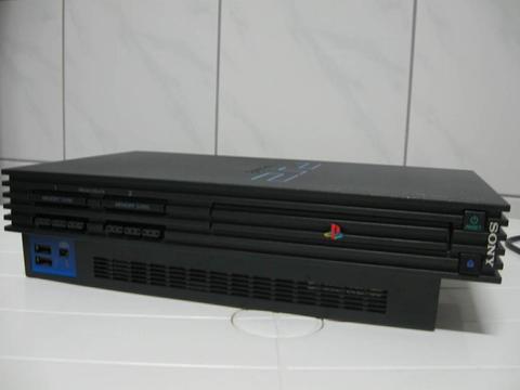 Playstation 2 modelo fat