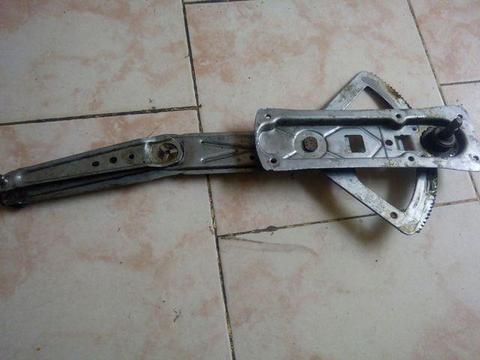 Cremallera puerta derecha corsa