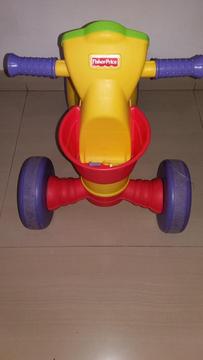 TRICICLO FISHER PRICE
