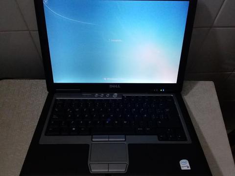 Vendo Laptop Dell Latitude D620