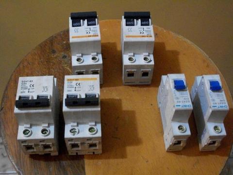 BREAKER PARA EMPOTRAR LEER DESCRIPCIÓN