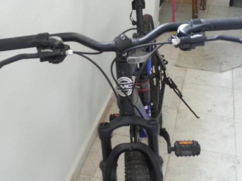 Bicicleta Nueva GMC Con accesorios
