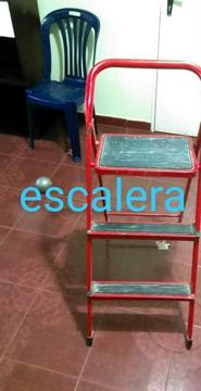 escalera roja