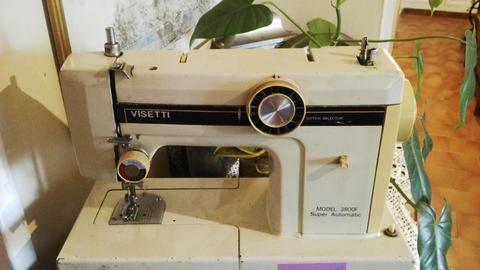 maquina de coser VICETTI de hierro